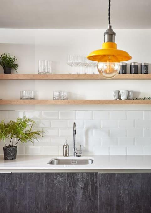 The Chapel Cottage By Ritual Stays Hemel Hempstead Exteriör bild