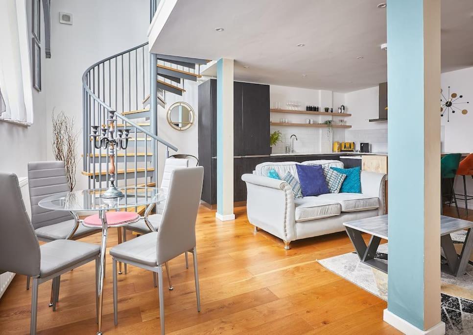 The Chapel Cottage By Ritual Stays Hemel Hempstead Exteriör bild