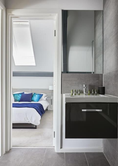 The Chapel Cottage By Ritual Stays Hemel Hempstead Exteriör bild